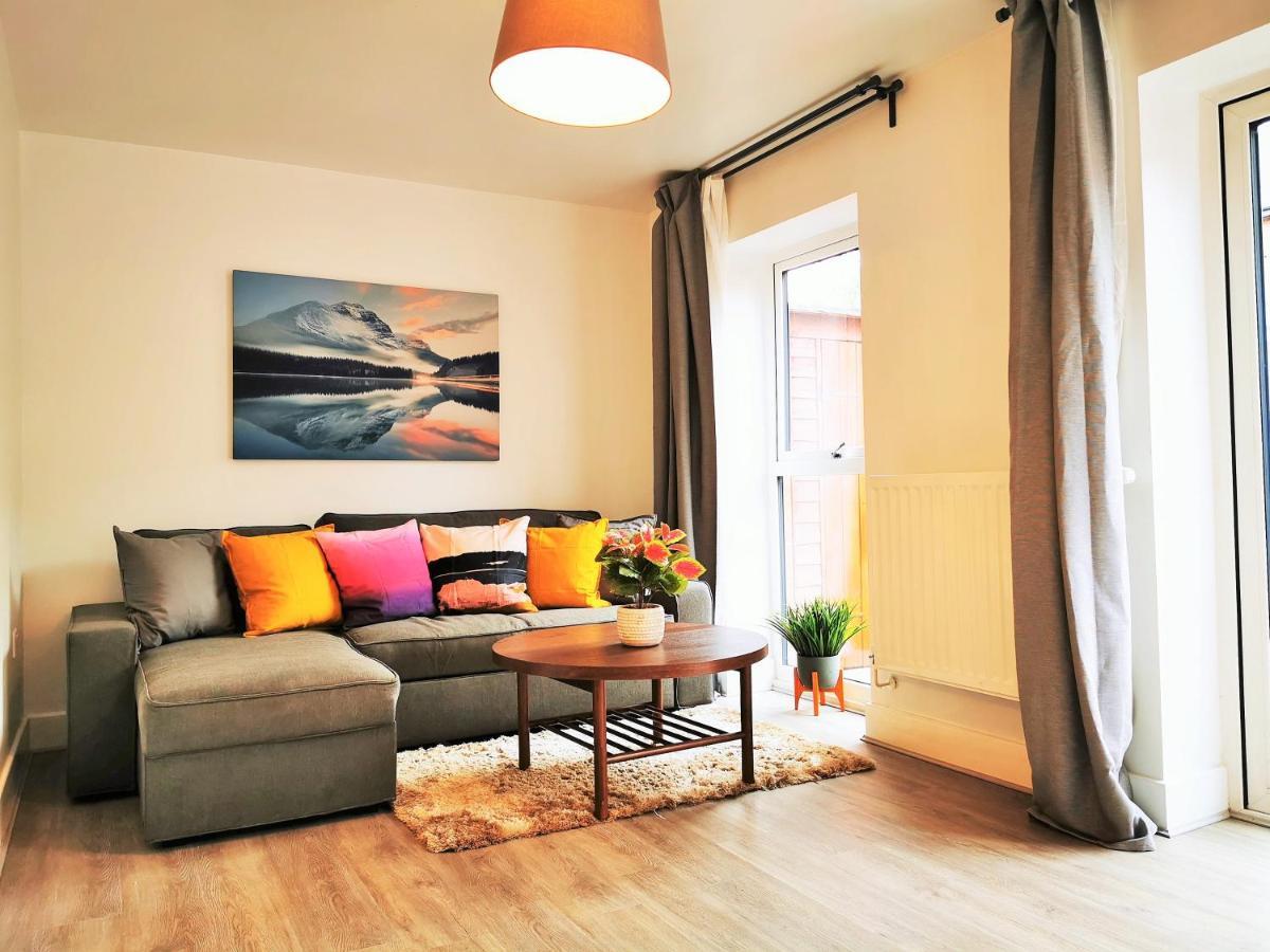 Lovely Holiday Home In Birmingham City Center 3 Bedrooms House By Hf Group Exterior photo